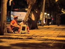 路灯下写真,路灯下写真故事